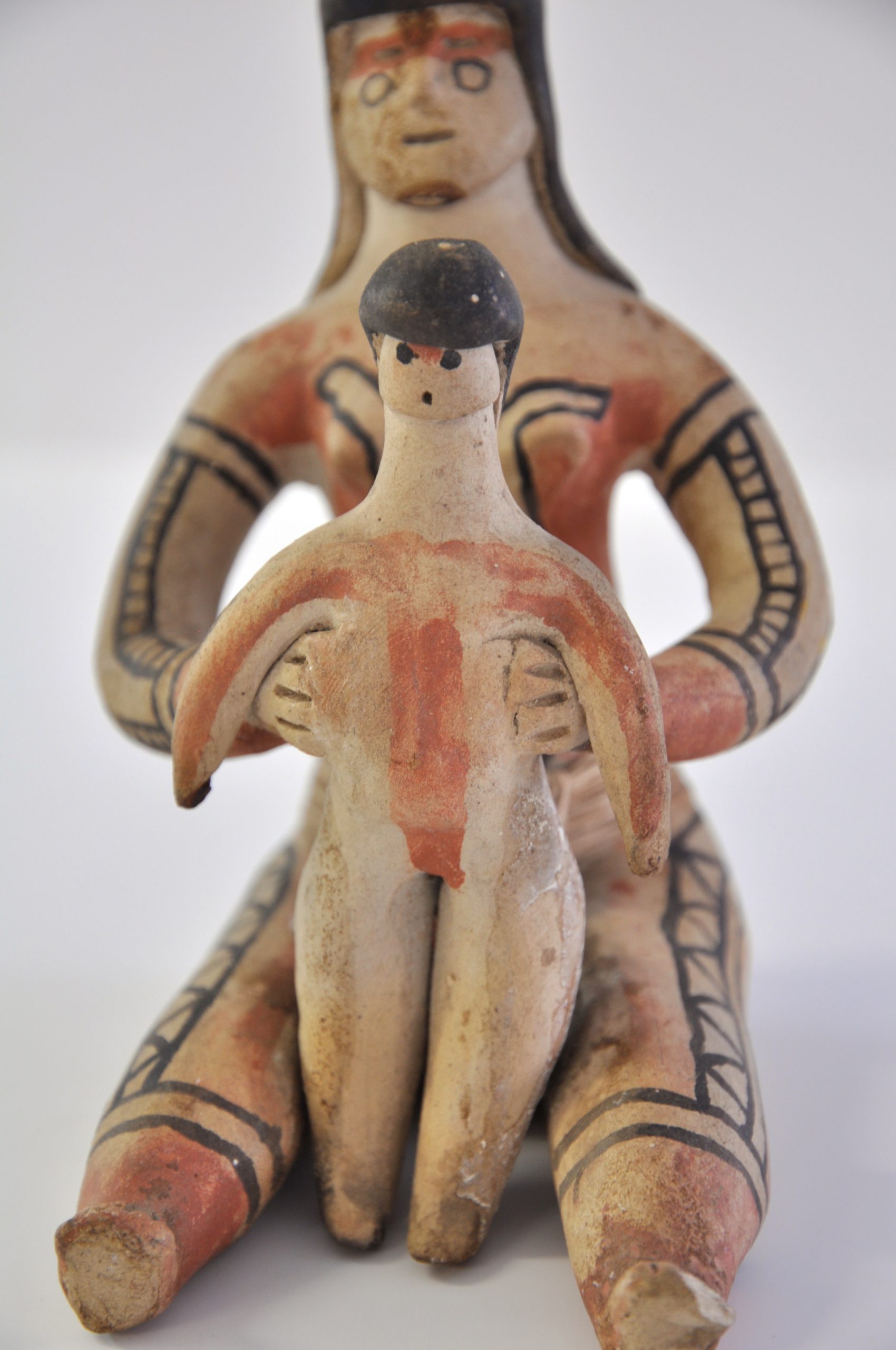 figurine maternité terre cuite art précolombien Amérique du sud Brésil restauration argile & silice